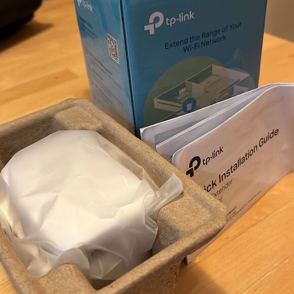 TP-Link N300 WiFi Extender(TL-WA855RE)-WiFi Range Extender, up to 300Mbps speed. - Picture 9 of 9